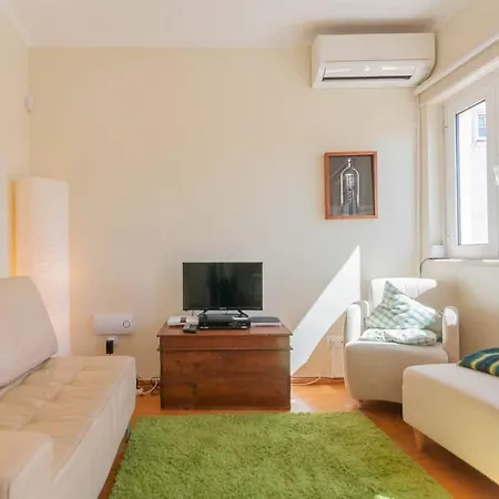 דירה Cozy Two Bedroom In Alfama - With Ac By Lisbeyond ליסבון