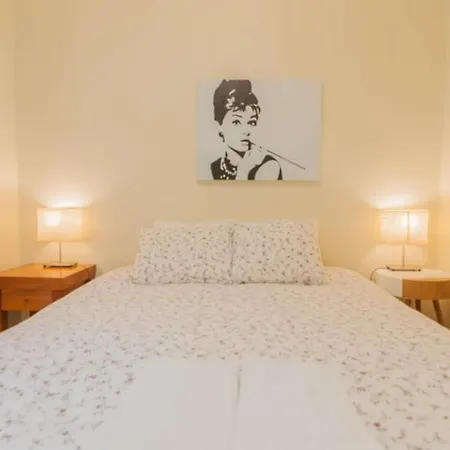 Cozy Two Bedroom In Alfama - With Ac By Lisbeyond ליסבון